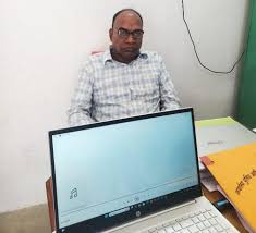 रिश्वत लेते रंगे हाथ पकड़े गए पटवारी और बाबू, ACB ने किया गिरफ्तार