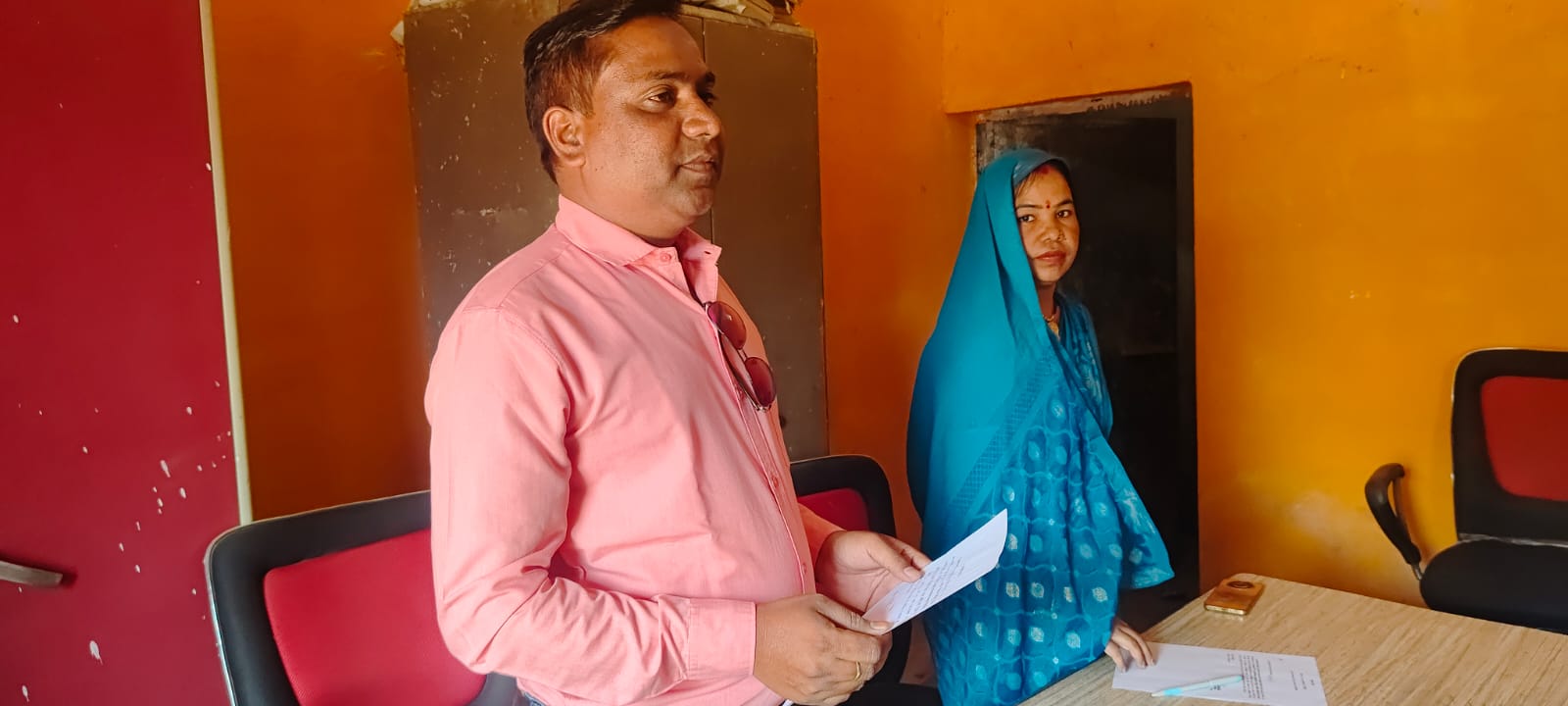 ग्राम पंचायत कोटेतरा में नव निर्वाचित सरपंच सुनीता रमेश साहू और पंचों ने ली शपथ, गांव के विकास का लिया संकल्प