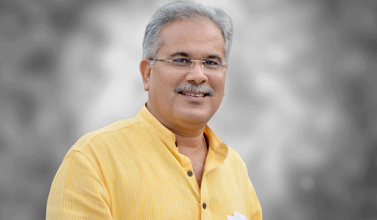 पूर्व मुख्यमंत्री भूपेश बघेल के घर ED का छापा, जांच जारी