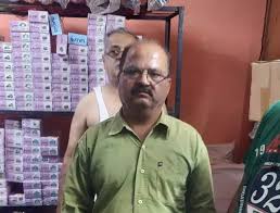 रायपुर में 75 लाख का हुक्का सामान जब्त, कारोबारी गिरफ्तार