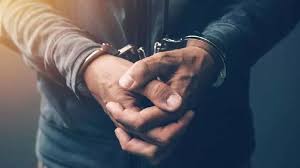 तहसीलदार और पटवारी को पुलिस ने किया गिरफ्तार