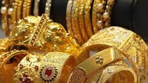 गोल्ड खरीदने वालों को राहत, सस्ता हुआ सोना, चांदी में भी आई बड़ी गिरावट