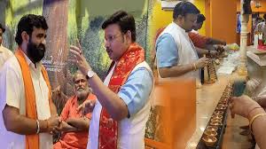 दुर्ग के हनुमान मंदिर में दीया जलाने पर विवाद, बीजेपी विधायक रिकेश सेन पर गंभीर आरोप