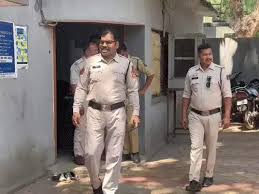 थाने पहुंची और दूसरी शादी करने अड़ गई दो बच्चों की मां, सदमे में ससुराल वाले