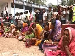 मुर्शिदाबाद से मालदा तक यातना की डगर: दंगाइयों से जान बचाकर भागे लोगों को पुलिस ने और भी अधिक तड़पाया