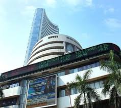 मजबूत ओपनिंग के बाद शेयर मार्केट कमजोर, 77000 से नीचे आया सेंसेक्स