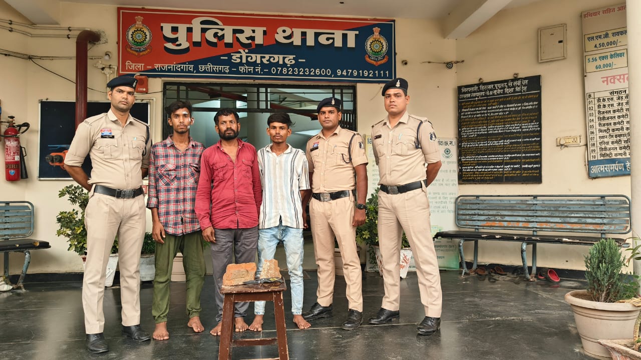 आदर्श स्कूल कुम्हारपारा डोंगरगढ़ का मामला,चाकूबाजी कर गंभीर चोंट पंहूचाने वाले 03 आरोपी गिरफ्तार