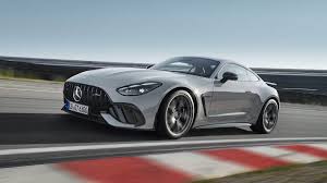 5 साल बाद वापसी कर रही हैं Mercedes की ये कार, पहले के मुकाबले ज्यादा होगी प्रीमियम और शानदार