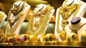 सोने की कीमतों में फिर गिरावट, MCX पर कितना सस्ता हुआ , जानिए क्या है हाजिर भाव