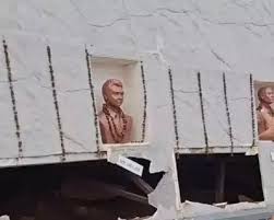 झीरम शहीद स्मारक में तोड़फोड़, शराबियों ने बनाया दारू पीने का अड्डा