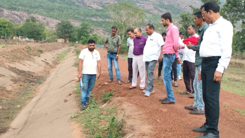 करोंड़ों रुपए से बन रहे नहर लाइनिंग कार्य मे जांच अधिकारियों ने पाया बड़ीअनियमिता  टीम के प्रतिवेदन पर होगी बड़ी कार्रवाई