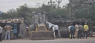 टैगोर नगर और तेलीबांधा रोड कब्जा मुक्त