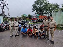 बाइक चोरी गिरोह का पर्दाफाश, 7 लड़के गिरफ्तार