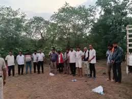 पुलिस की रेड में जंगल से 15 जुआरी गिरफ्तार, 17 बाइक और कैश जब्त
