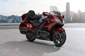 Honda ने Fortuner की कीमत पर लॉन्च की Bike, कार जैसे फीचर्स से है लैस