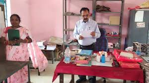 DEO के औचक निरीक्षण में उजागर हुई बड़ी लापरवाही: 200 बच्चों के स्कूल में सिर्फ 12 बच्चे पहुंचे