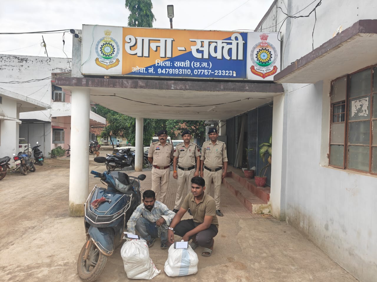 गांजा खरीदकर परिवहन करने वाले आरोपियों को किया गया गिरफ्तार