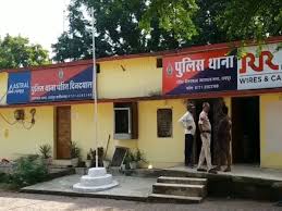 रायपुर में ई-रिक्शा के ड्राइवर और बुजुर्ग सवारी से 20 हजार की लूट हुई
