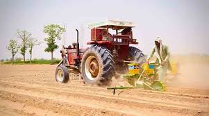 खुशखबरी: किसानों के लिए आ गए 3 दमदार इलेक्ट्रिक ट्रैक्टर, बिना डीजल के खेत में घंटों करें जुताई