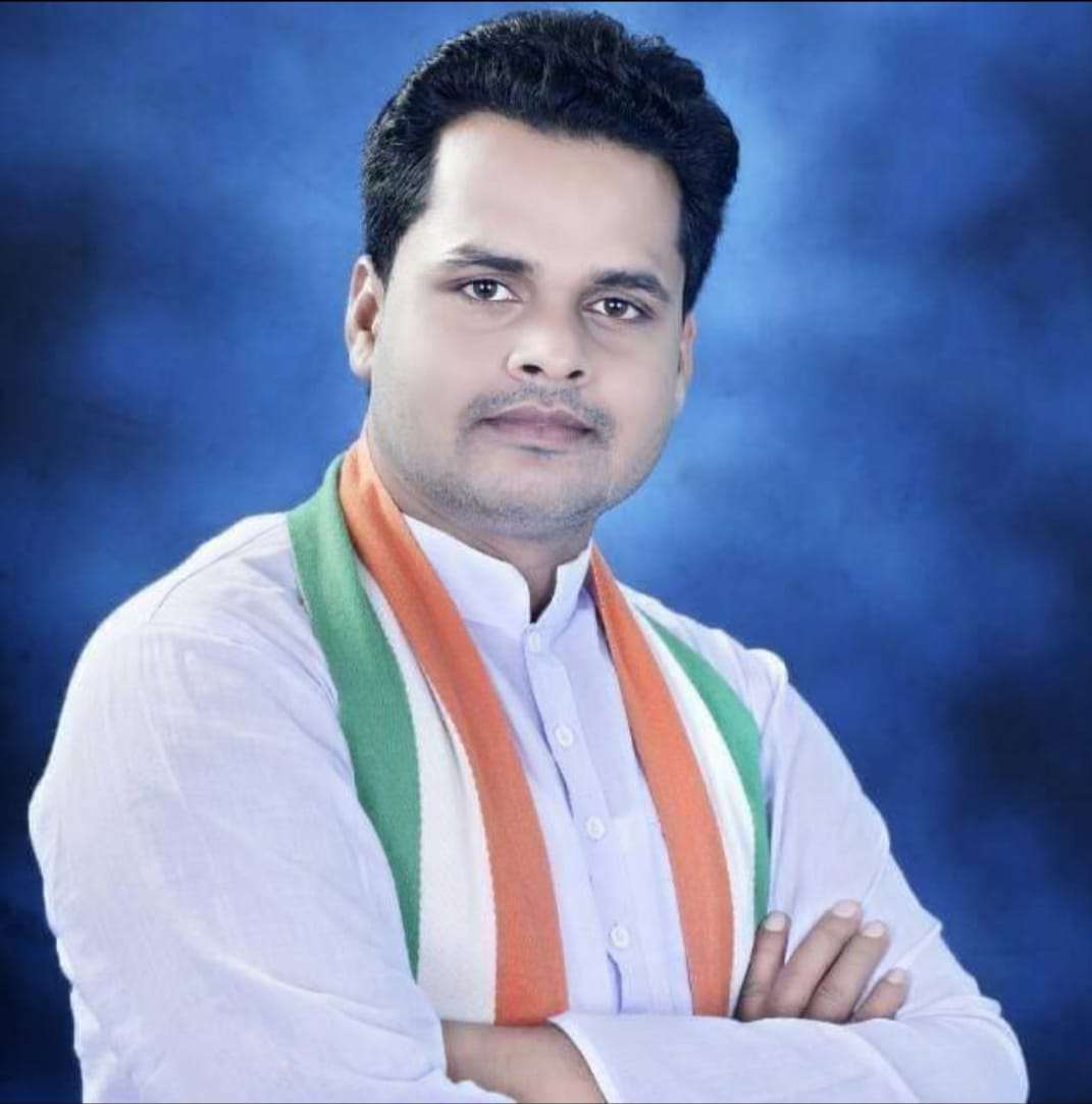 बिजली गुम सायं-सायं, जनता के जेब मे बोझ आयं-बायं – कुशल कश्यप