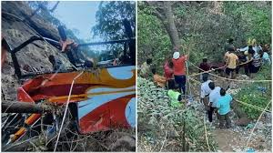 रायगढ़ में बस हादसे का शिकार, 15 यात्री घायल