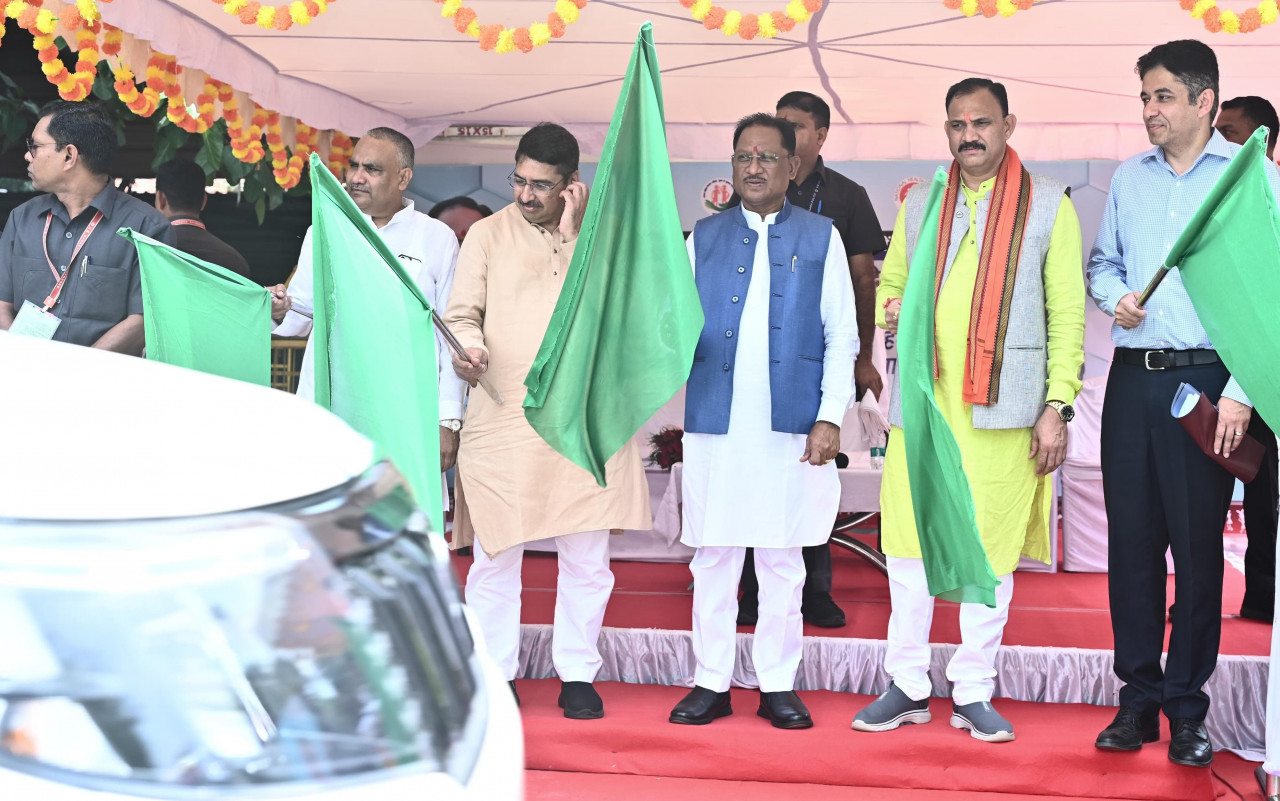 प्रदेश को शीघ्र मिलेंगे 851 नए एंबुलेंस:प्रधानमंत्री जन मन योजना के अंतर्गत विशेष पिछड़ी जनजातियों के लिए होगी एंबुलेंस की विशेष व्यवस्था