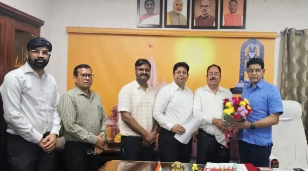 तहसीलदारों की अनिश्चितकालीन हड़ताल खत्म, मंत्री टंकराम वर्मा से मुलाकात के बाद लिया फैसला