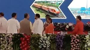 गयाजी में पीएम मोदी की रैली में दिखे आरजेडी के दो विधायक, विपक्ष को तगड़ा झटका देने की तैयारी में बीजेपी