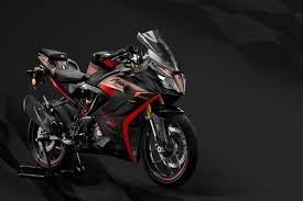 TVS Apache ने मनाई 20वीं सालगिरह, लॉन्च किए खास एडिशन और नए वेरिएंट्स