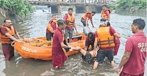 मछली पकड़ने गए दो लोगों की नाले में बहने से मौत, दो दिन खोजने के बाद SDRF को मिले शव