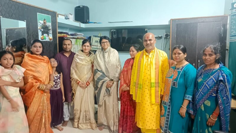 ज्योत्सना महन्त ने महामाया मंदिर में पुजा अर्चना कर, गौतम परिवार द्वारा आयोजित श्रीमद् भागवत कथा भंडारा कार्यक्रम हुई शामिल