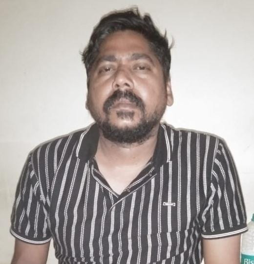 रकम दोगुना व त्रैमासिक कमीशन देने की लालच देकर निवेशकों के साथ धोखाधड़ी करने के मामले में आरोपी गिरफ्तार