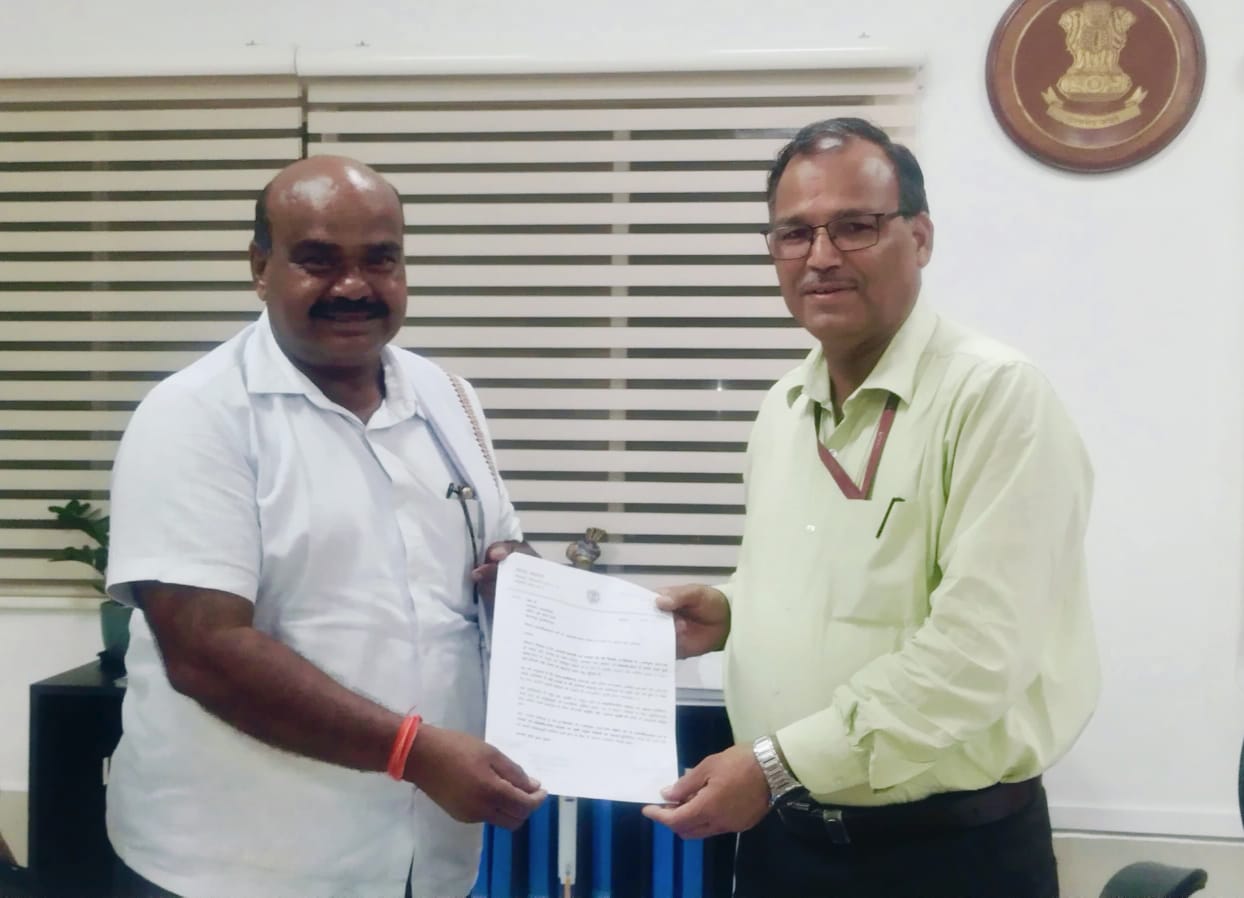 त्योहारी अवसर पर दें ट्रेनों का ठहराव- विधायक कश्यप