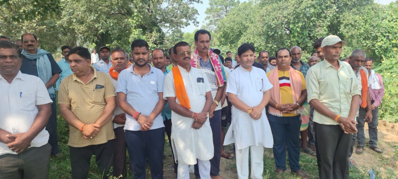 किसी भी व्यक्ति के अंतिम संस्कार पर डॉ खिलावन साहू ने की अनोखी पहल