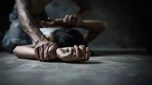 जघन्य! कॉलेज के बाहर जंगल में 23 वर्षीय मेडिकल छात्रा संग गैंगरेप, हैवानियत की सारी हदें हुई पार