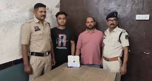 नशीली कैप्सूल के साथ चार तस्कर गिरफ्तार