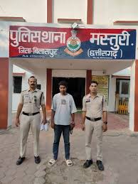मस्तूरी में इंसानियत शर्मसार — गौमाता के साथ अनाचार करने वाला CCTV में कैद,… आरोपी गिरफ्तार