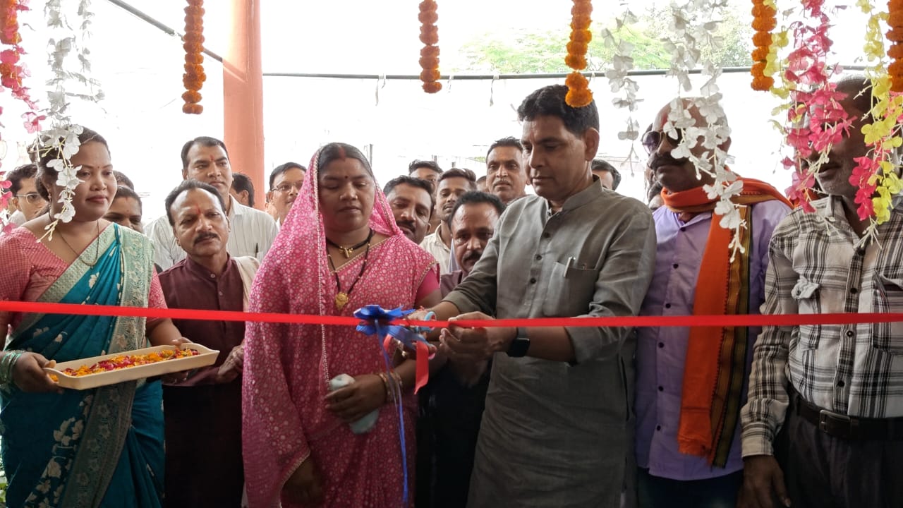गरीब-किसानों की समस्याओं का त्वरित समाधान हमारी प्राथमिकता : राजस्व मंत्री वर्मा