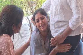 दर्दनाक हत्याकांड से दहल उठा दुर्ग, युवक को दरवाजा तोड़कर बाहर निकाला, जमकर पीटा