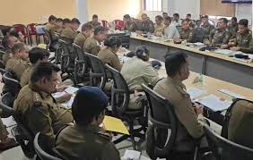 रायपुर में डीजीपी-आईजी कॉन्फ्रेंस से पहले पुलिस की बैठक:कानून व्यवस्था को लेकर SSP ने की चर्चा, ASP-CSP समेत थानेदार शामिल