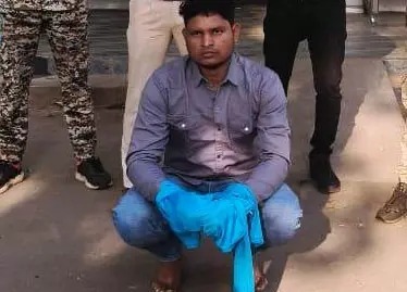 पड़ोसी युवक ने बुजुर्ग और बेटी की हत्या, नाना के गांव में खेला खूनी खेल