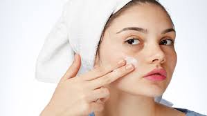 प्राकृतिक ब्लीचिंग: चमकदार त्वचा के लिए घरेलू नुस्खे