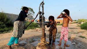 पाकिस्तान में जल संकट, लाखों लोग जीवित रहने के लिए कर रहे संघर्ष; चौकानें वाली रिपोर्ट जारी