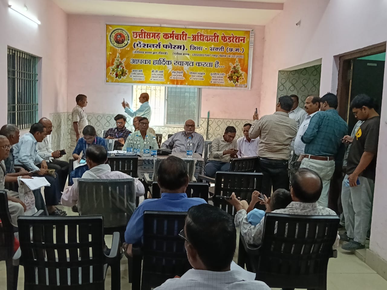 कलेक्टर के निर्देशन में पेंशनरों को सहज और सरल तरीके से उपलब्ध कराई जा रही डिजिटल जीवन प्रमाण पत्र सेवा