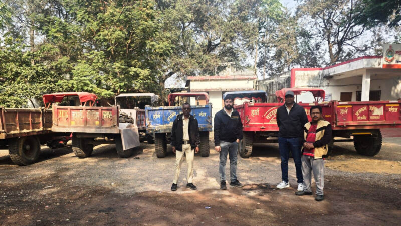 एक चैन माउंटेन और 8 ट्रैक्टर जब्त : रेत भंडारण की दो अनुज्ञप्तियां निरस्त
