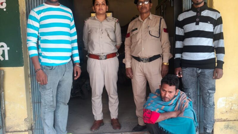छापामार कार्रवाई : 7 लीटर कच्ची महुआ शराब जब्त