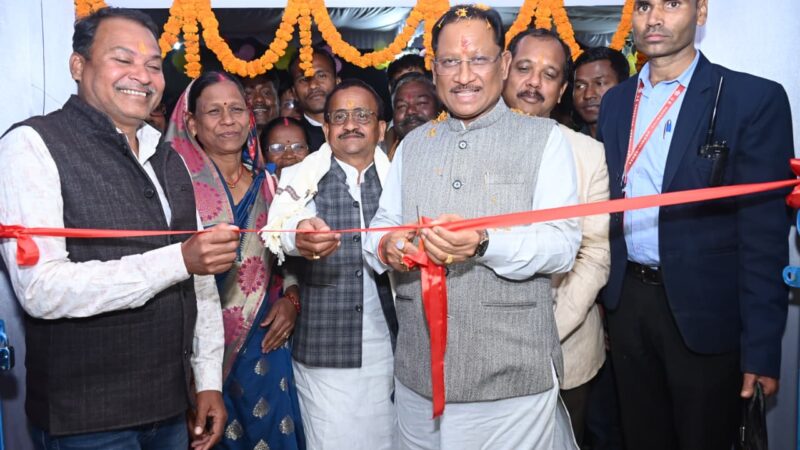 मुख्यमंत्री विष्णुदेव साय ने फरसाबहार, कुनकुरी और मनोरा में पोषण पुनर्वास केन्द्र का किया शुभारंभ