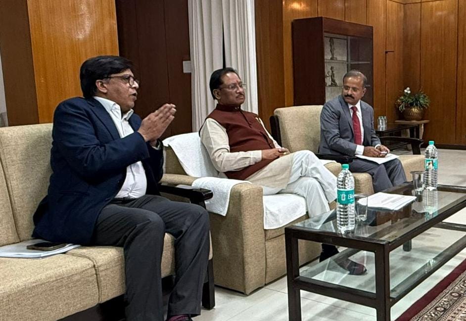 मुख्यमंत्री साय ने मध्यप्रदेश में नई सिंचाई तकनीक प्रेशर इरिगेशन नेटवर्क की प्रस्तुति का किया अवलोकन