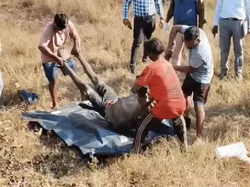 2 शिकारी की लाश मिली, 4 संदिग्धों से पूछताछ जारी