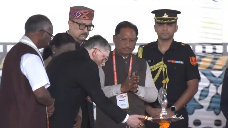 झारखंड पहुंचे CM साय अन्तर्राज्यीय जन सांस्कृतिक समागम समारोह में हुए शामिल